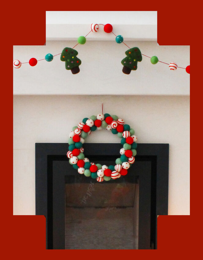 Fiona Walker Felt Pom Pom Christmas Wreath, , large