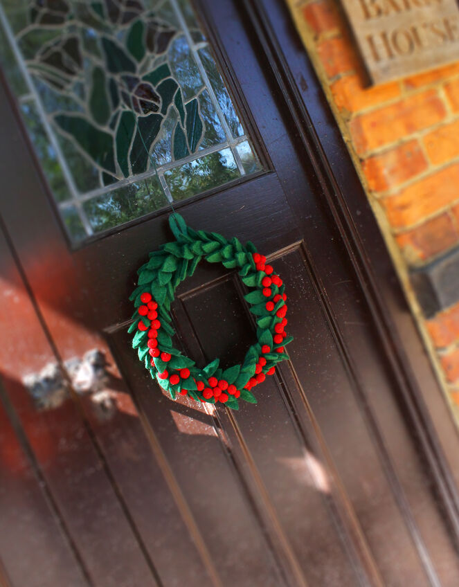 Fiona Walker Felt Berry & Leaves Christmas Wreath, , large