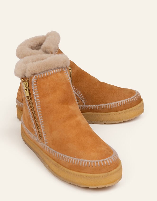 Laidback London Setsu Suede Ankle Boots, CHESTNUT, large